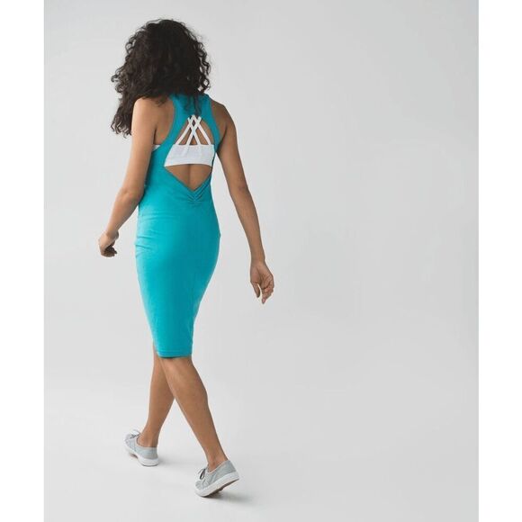 229-EUC Lululemon Go For It Dress P2P 15 - Picture 1 of 5